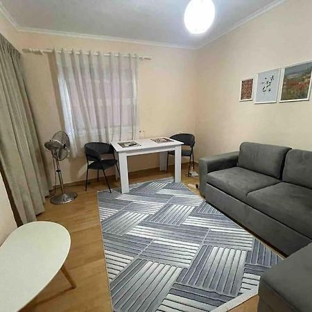 Apartment In The City Center Tirana Exterior photo